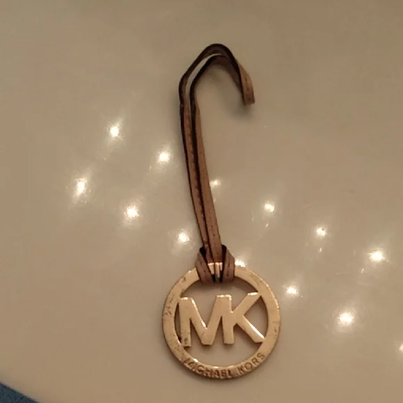 Michael Kors Bag Fob Purse Tag - Picture 1 of 10